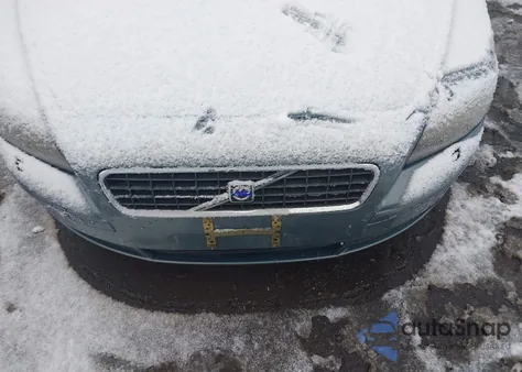 2005 Volvo S40 T5 Awd z USA, uszkodzony, nr VIN YV1MH682052087424